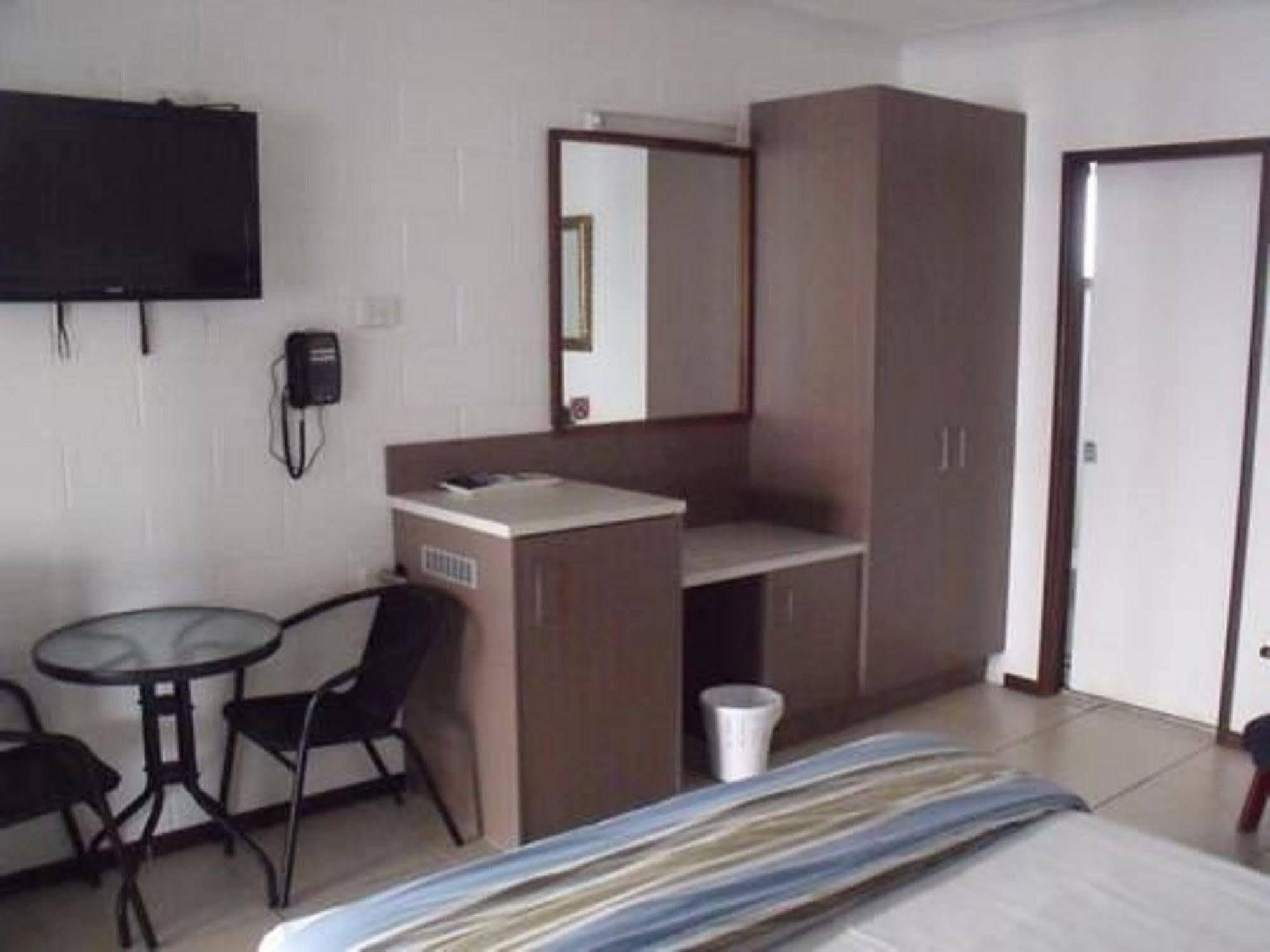 Moffat Beach Motel Caloundra Eksteriør bilde